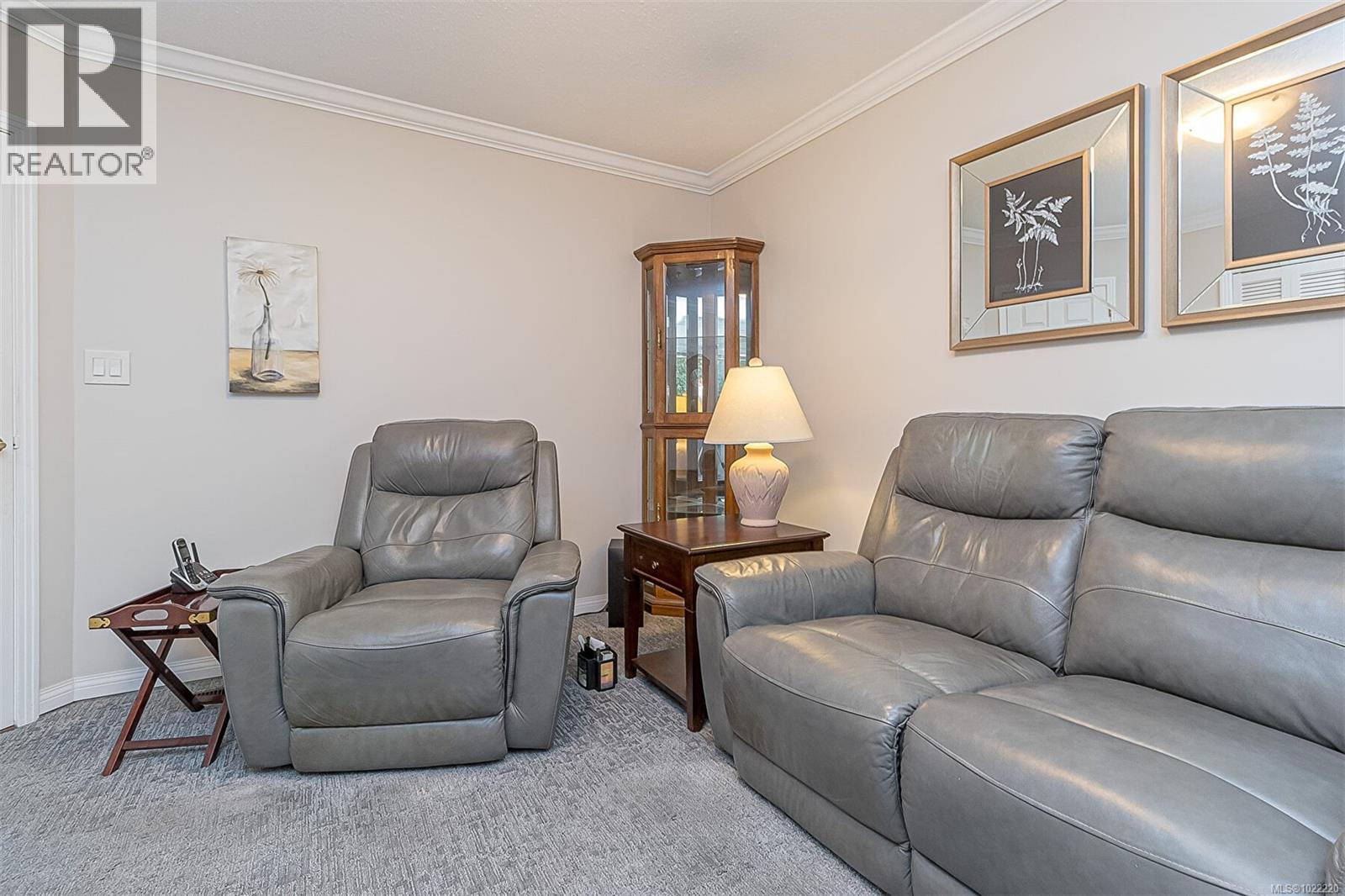  3572 Cedar Hill Road, Saanich