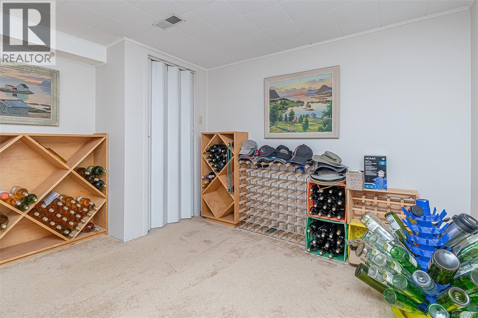  3572 Cedar Hill Road, Saanich