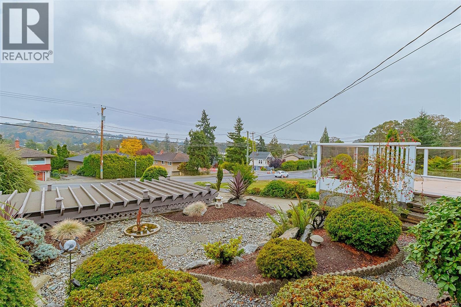  3572 Cedar Hill Road, Saanich