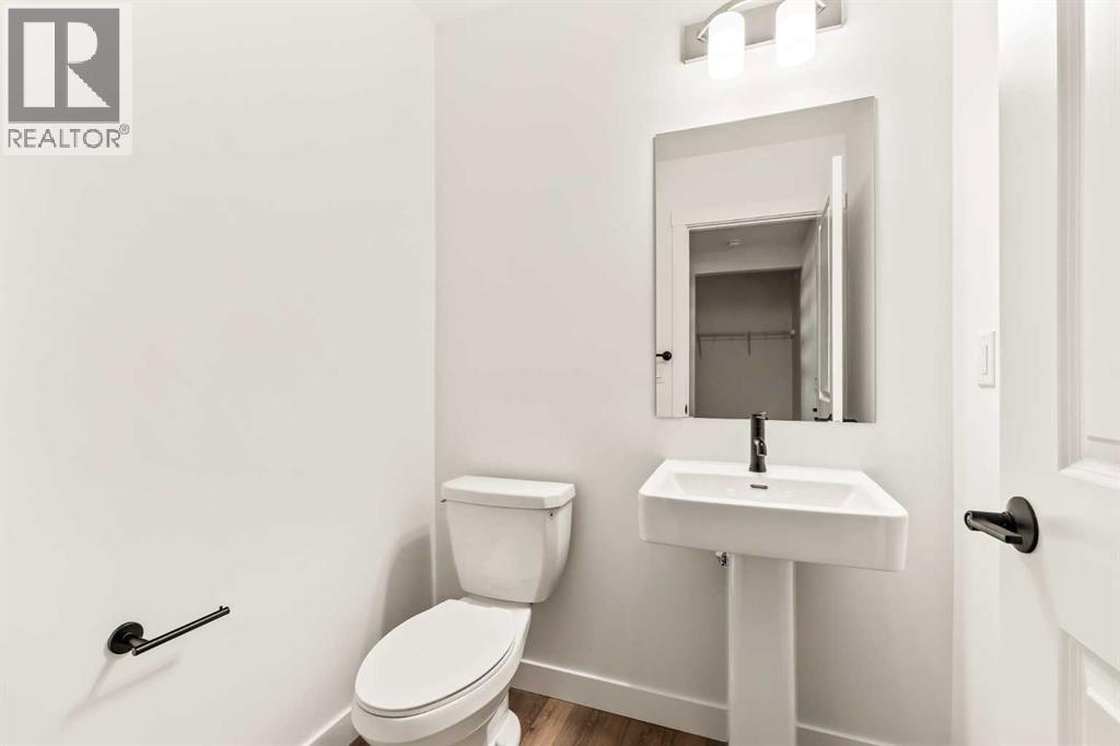 Single Family House 4 Level for Sale in  Creekstone Circle SW Pine Creek Calgary 