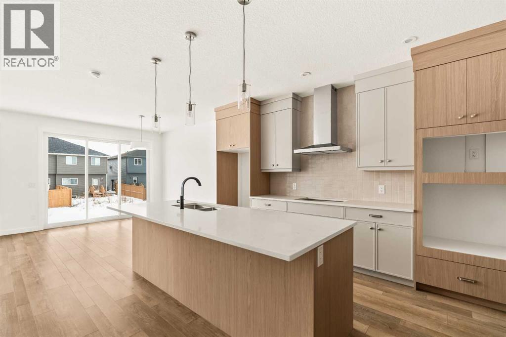 Single Family House 4 Level for Sale in  Creekstone Circle SW Pine Creek Calgary 