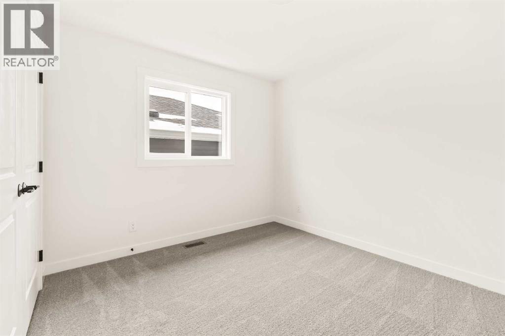 Single Family House 4 Level for Sale in  Creekstone Circle SW Pine Creek Calgary 