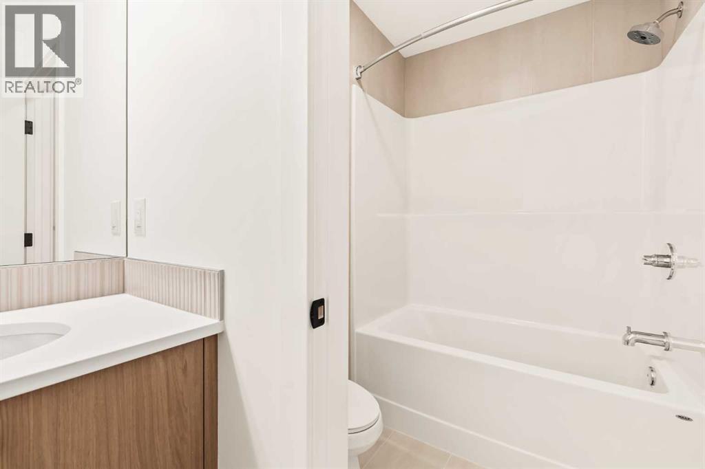 Single Family House 4 Level for Sale in  Creekstone Circle SW Pine Creek Calgary 