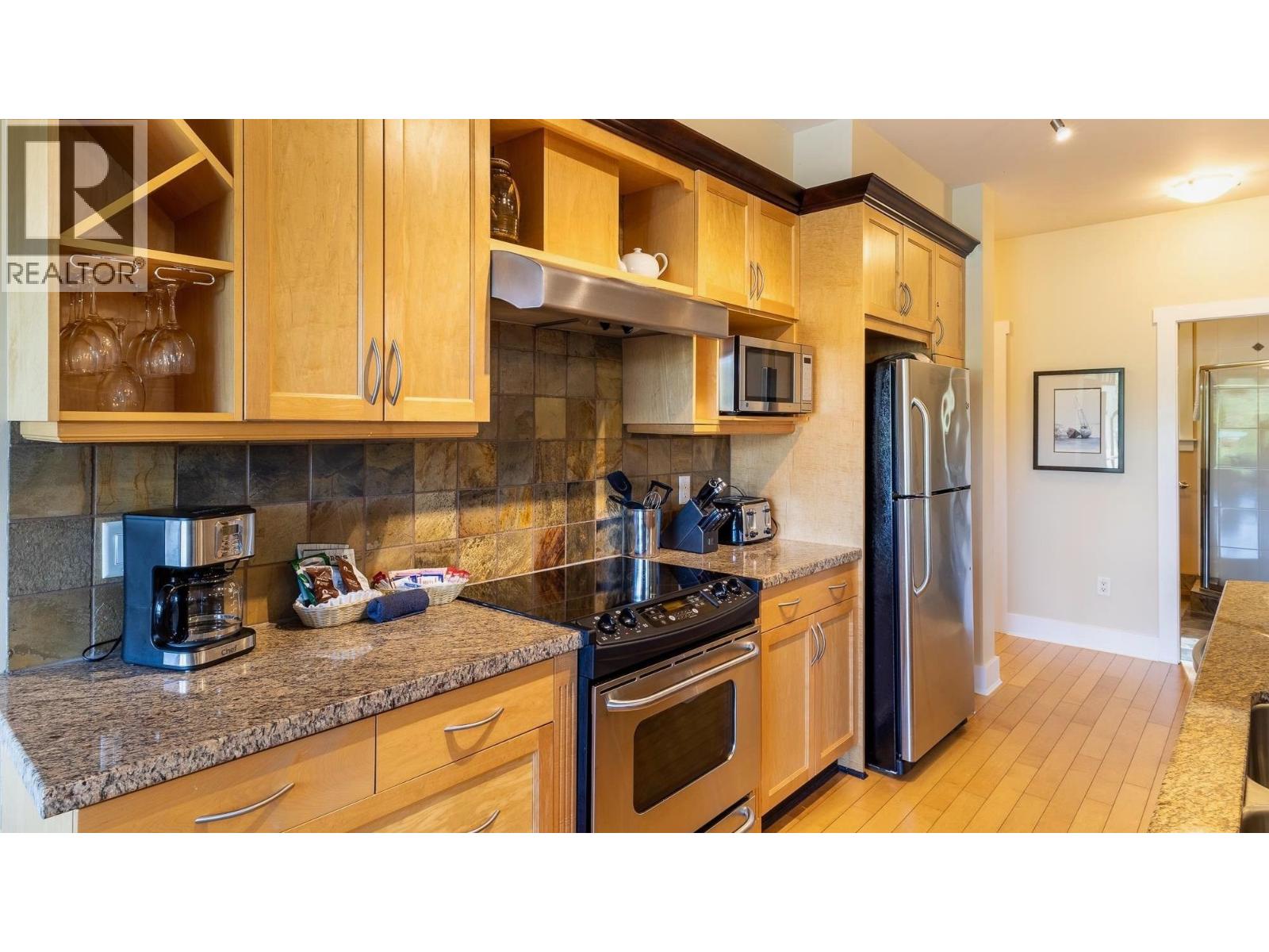 1D 12849 LAGOON ROAD, Madeira Park