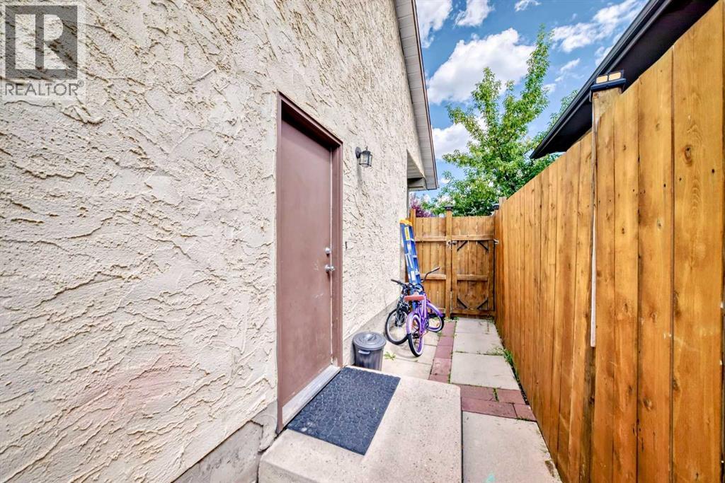 Single Family House for Sale in   Street NE Temple Calgary 