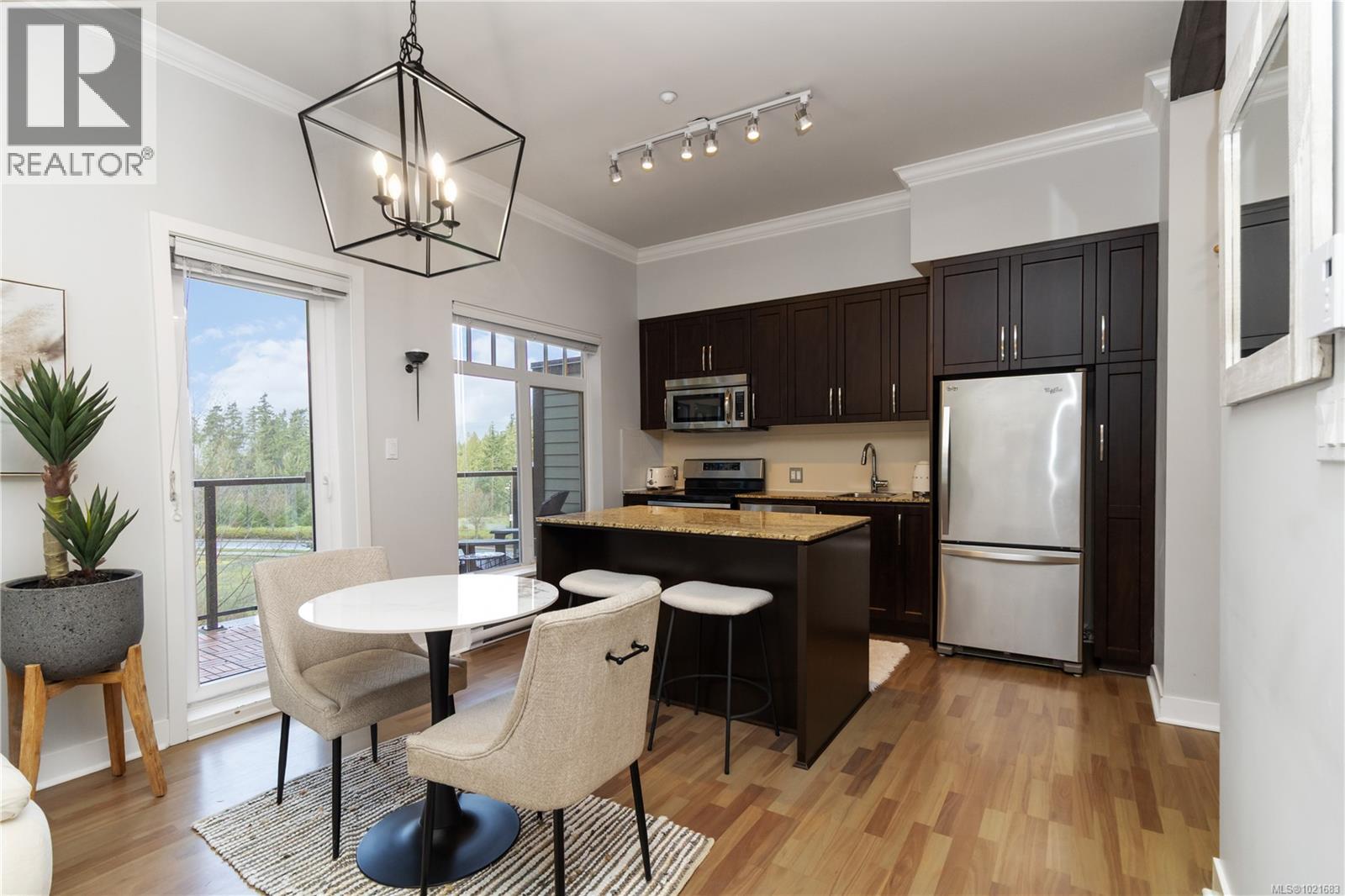 420 1395 Bear Mountain Pkwy, Langford