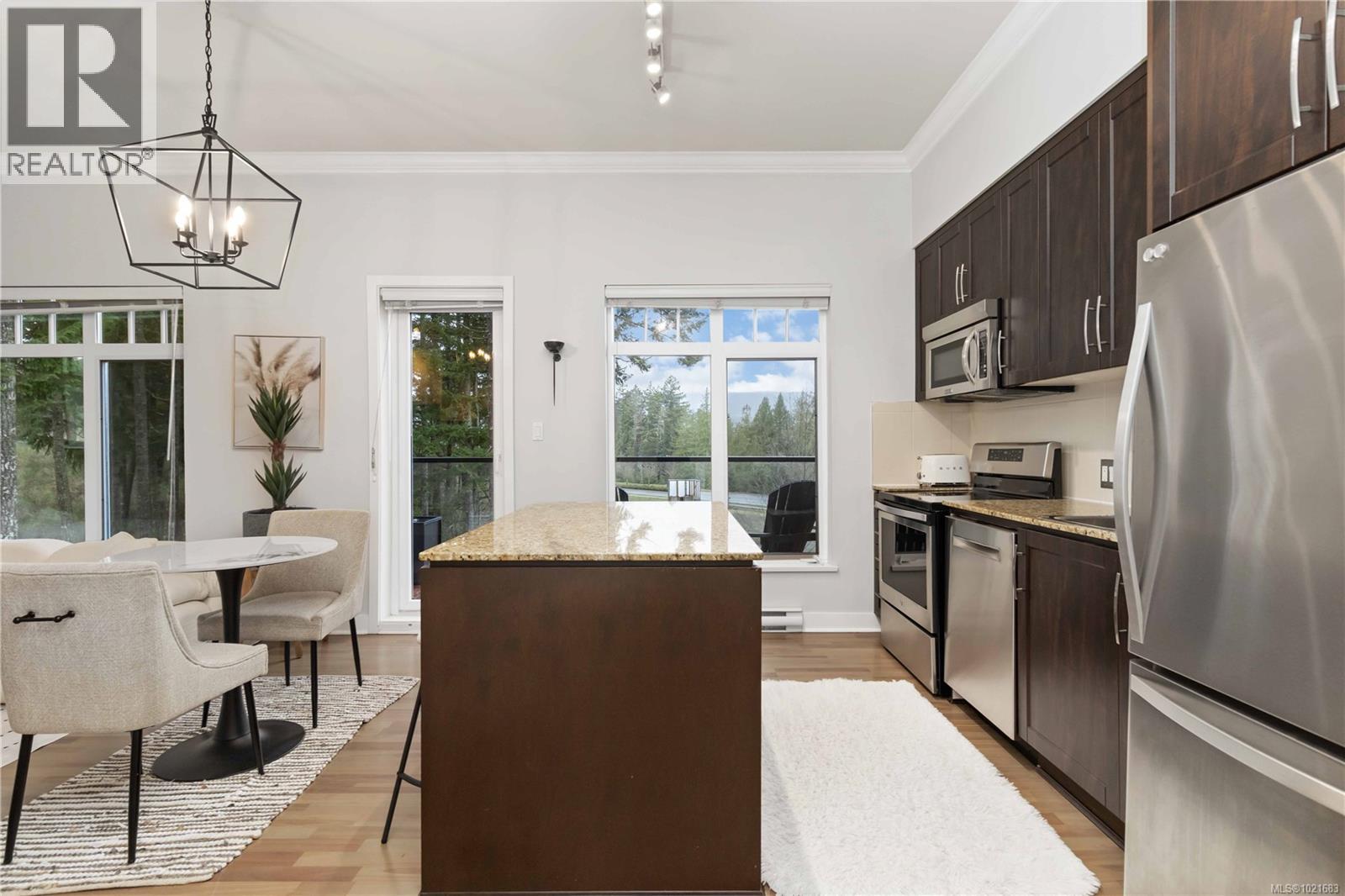 420 1395 Bear Mountain Pkwy, Langford