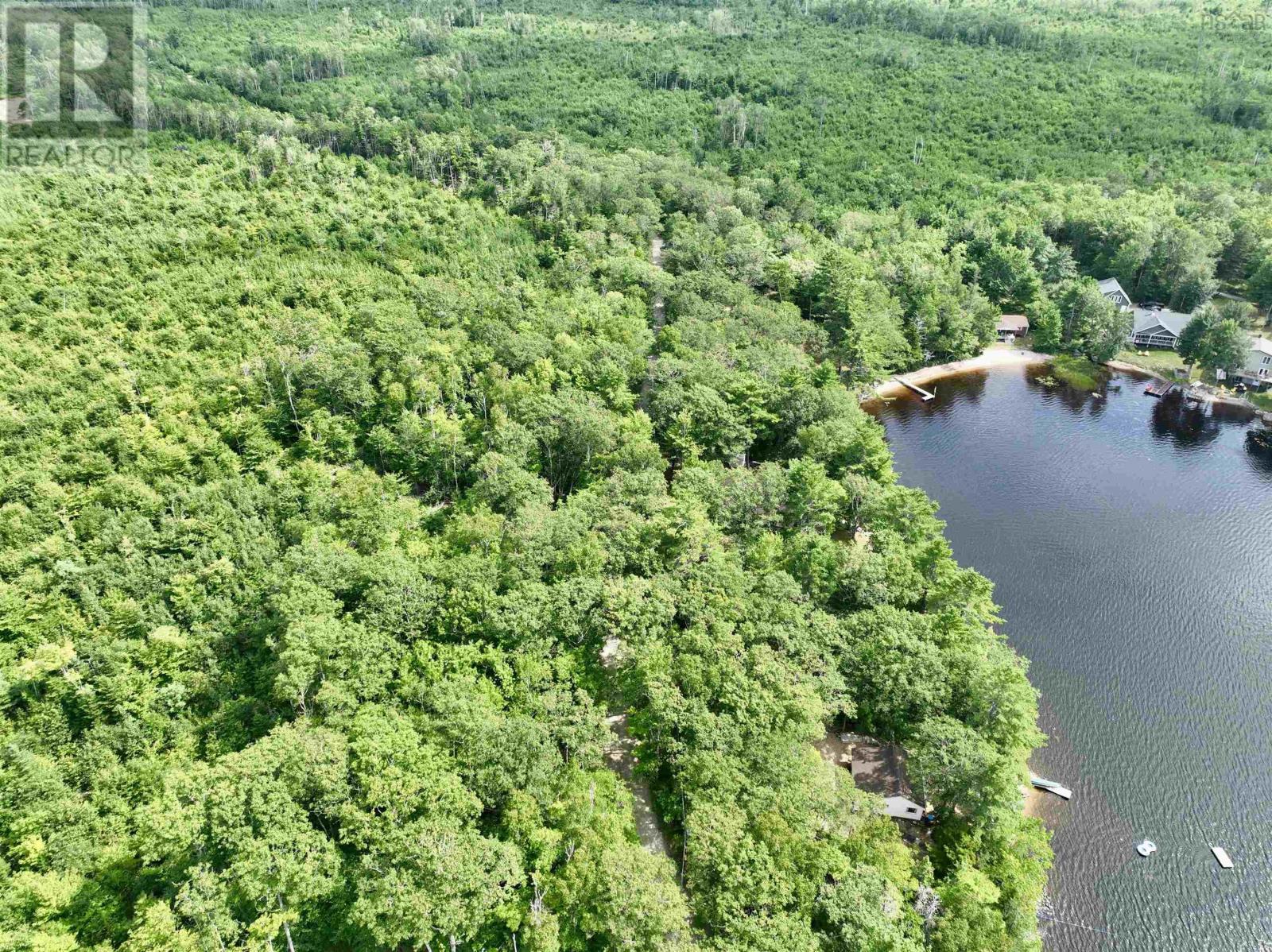 Property 5 of 8 of Charlton Road