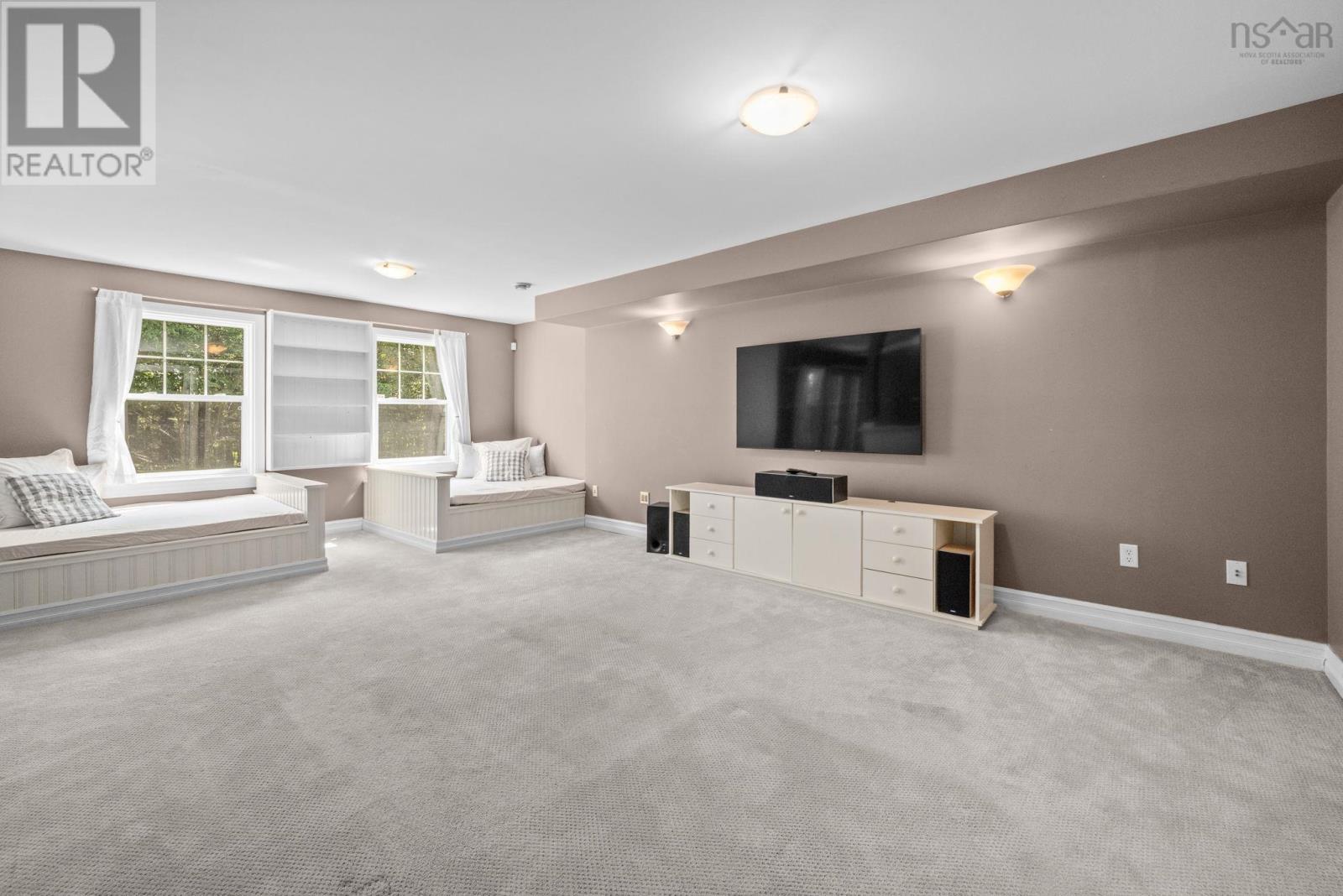 Property 28 of 52 of 510 Gleneagles Drive