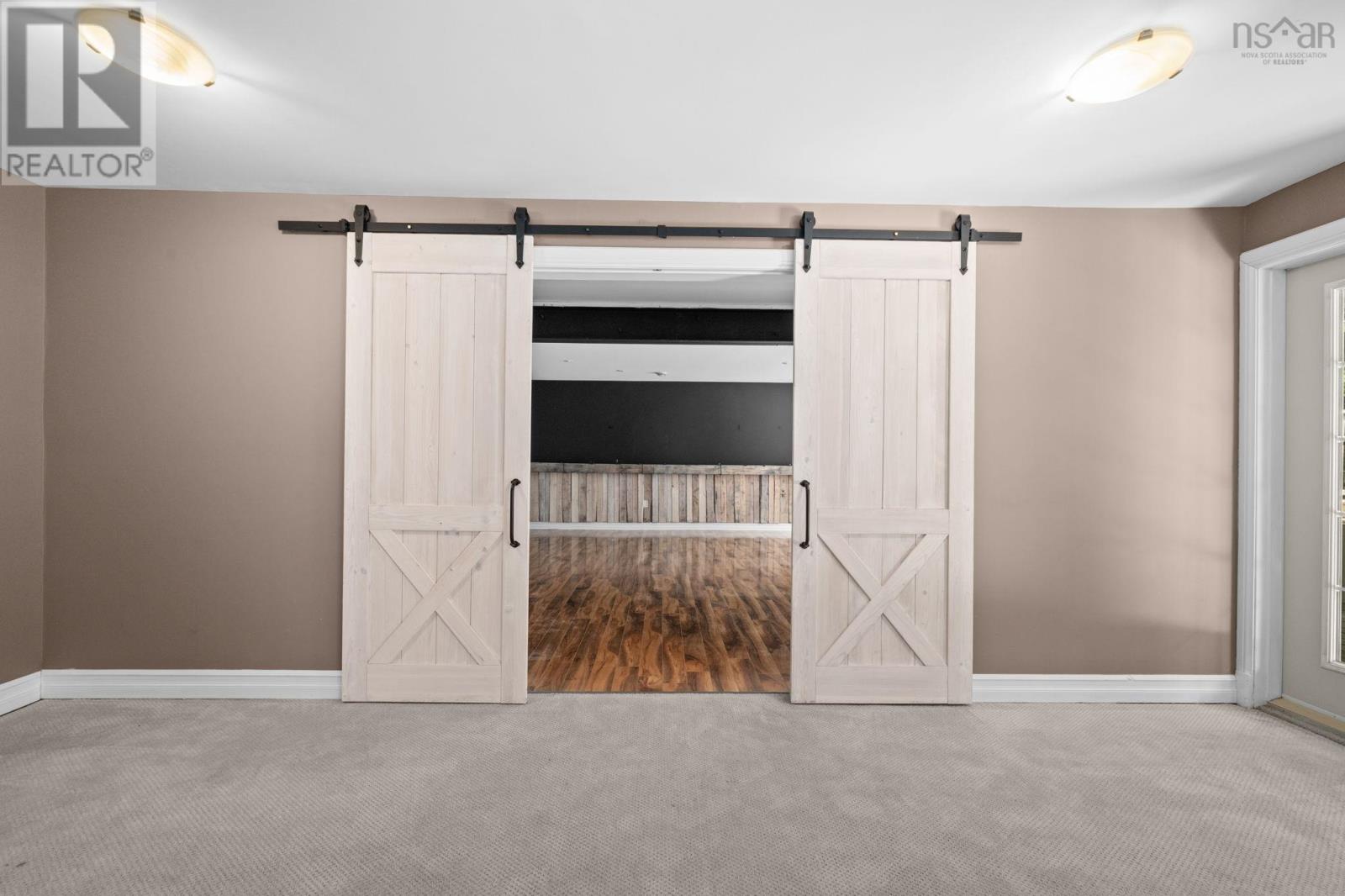 Property 32 of 52 of 510 Gleneagles Drive