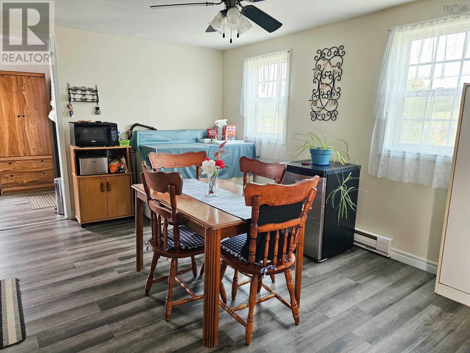 Property 8 of 23 of 4606 Highway 2