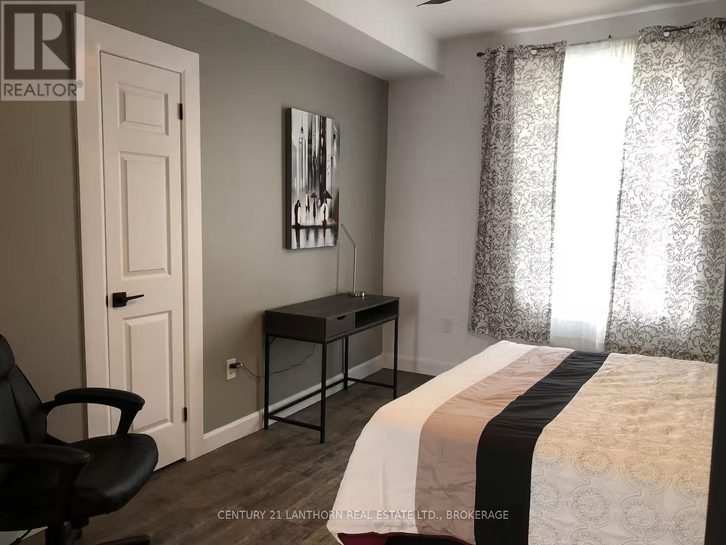 45 CHESTNUT STREET - 26