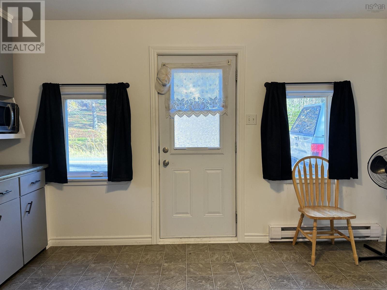 Property 4 of 17 of 3759 East River East Side Road Road