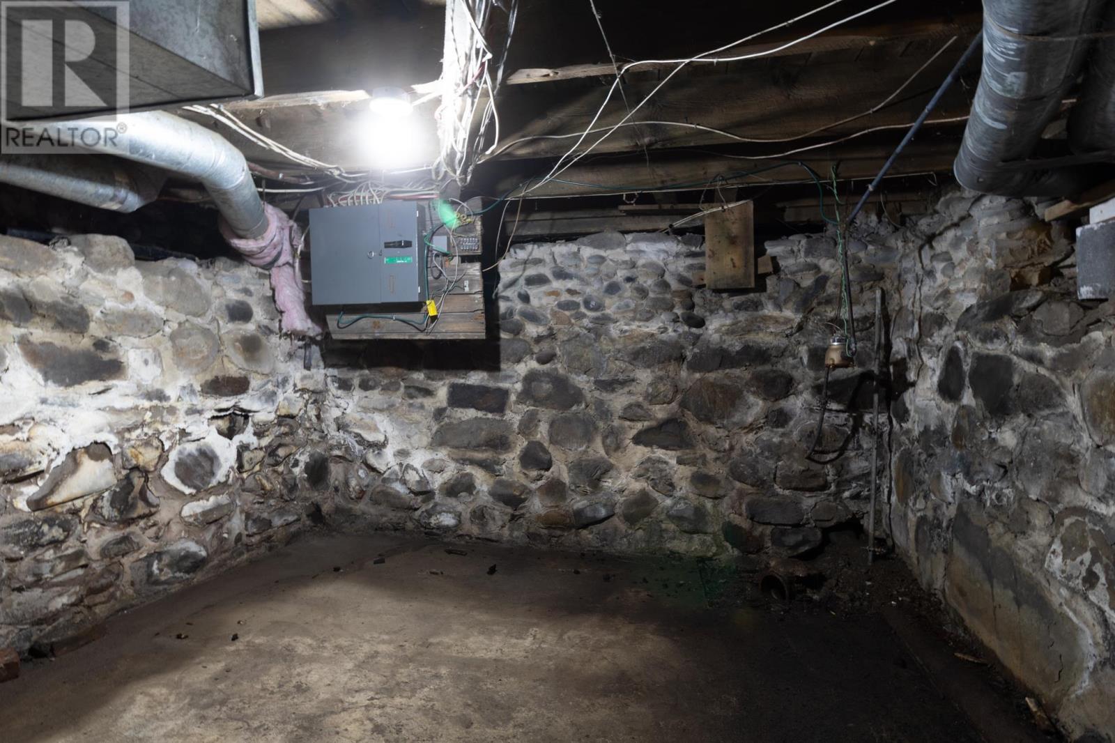 Property 17 of 18 of 3 Baker Street