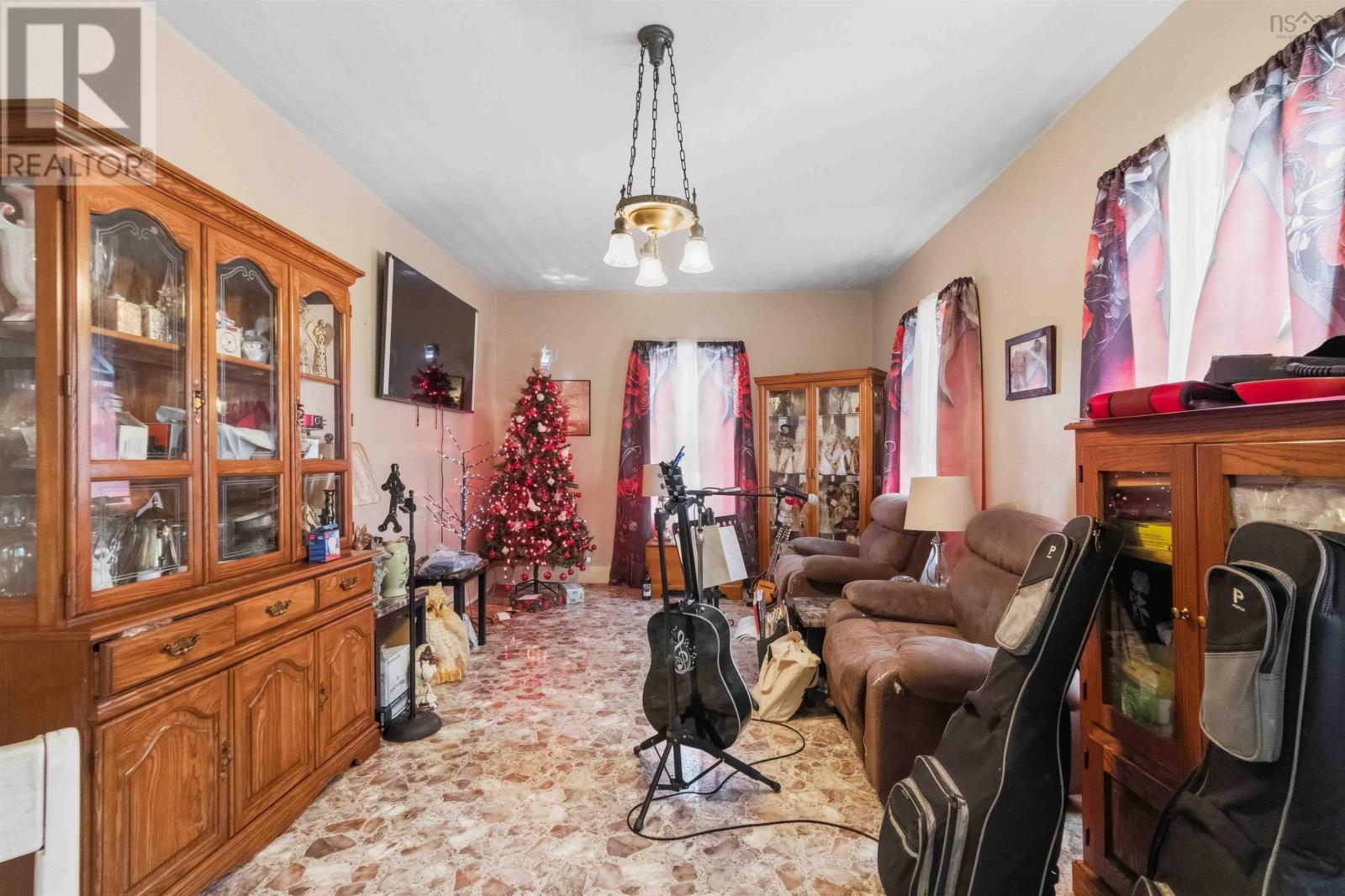 Property 5 of 26 of 9773 Highway 8