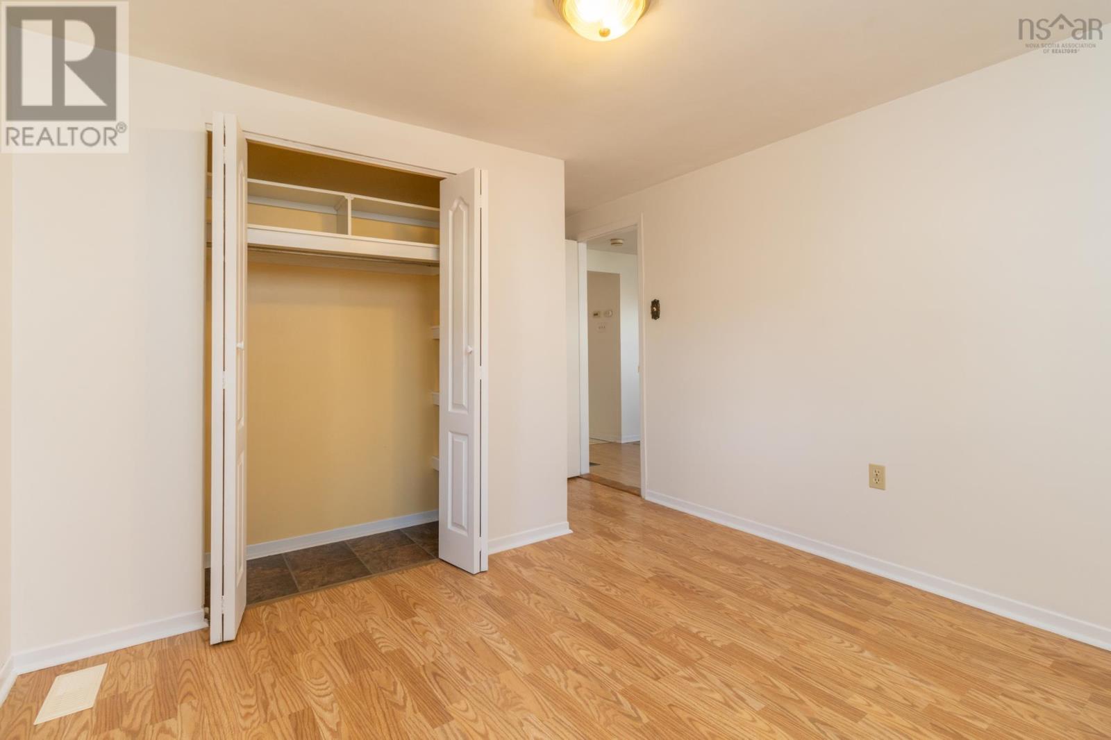 Property 14 of 18 of 3 Baker Street