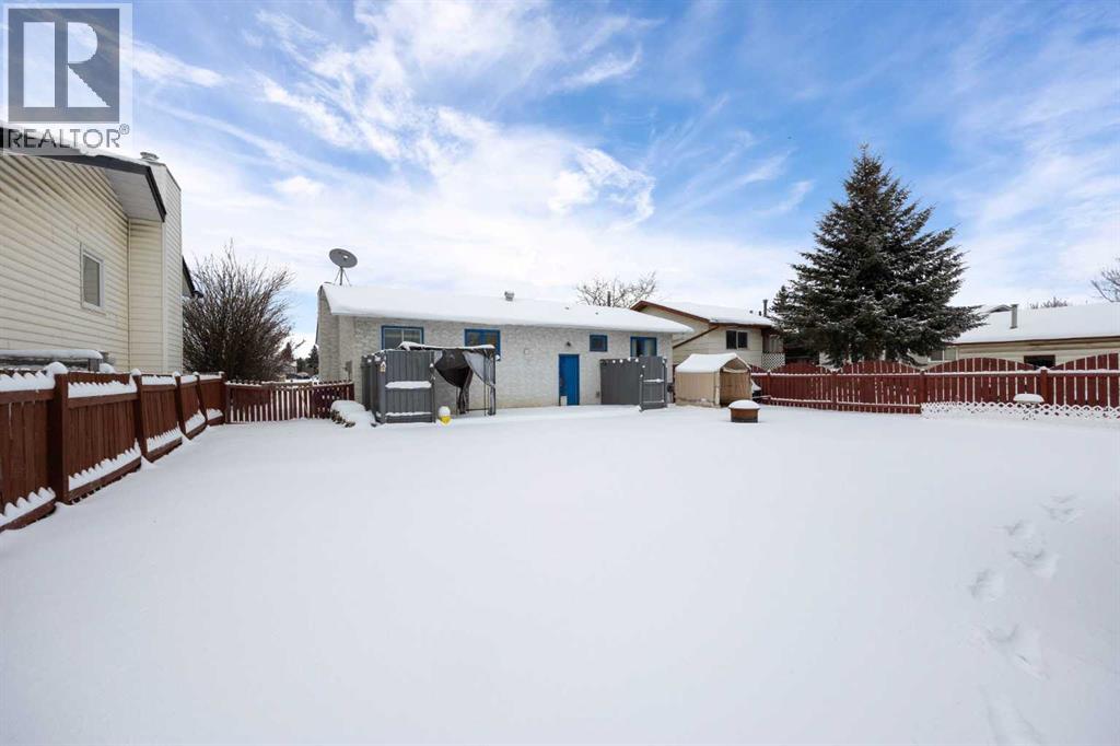 137 Parmenter Crescent, Fort McMurray