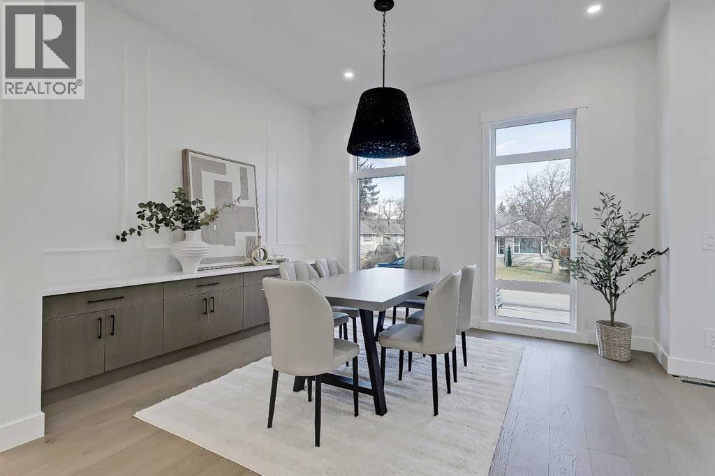 Single Family House for Sale in  Cochrane Road NW Banff Trail Calgary 