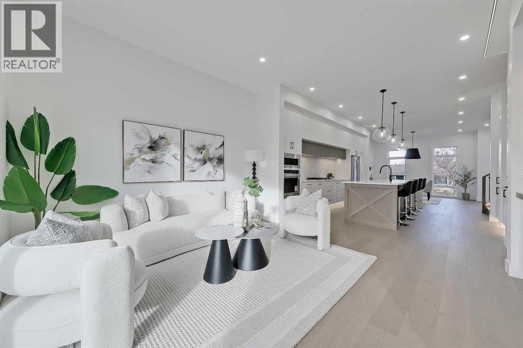 Single Family House for Sale in  Cochrane Road NW Banff Trail Calgary 