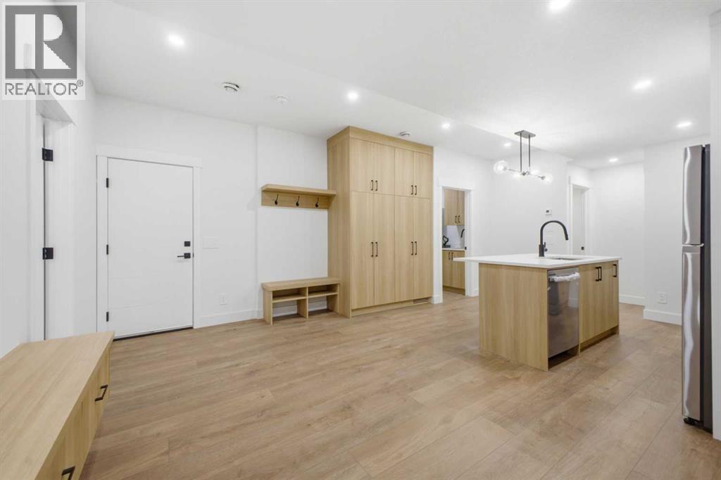 Single Family House for Sale in  Cochrane Road NW Banff Trail Calgary 