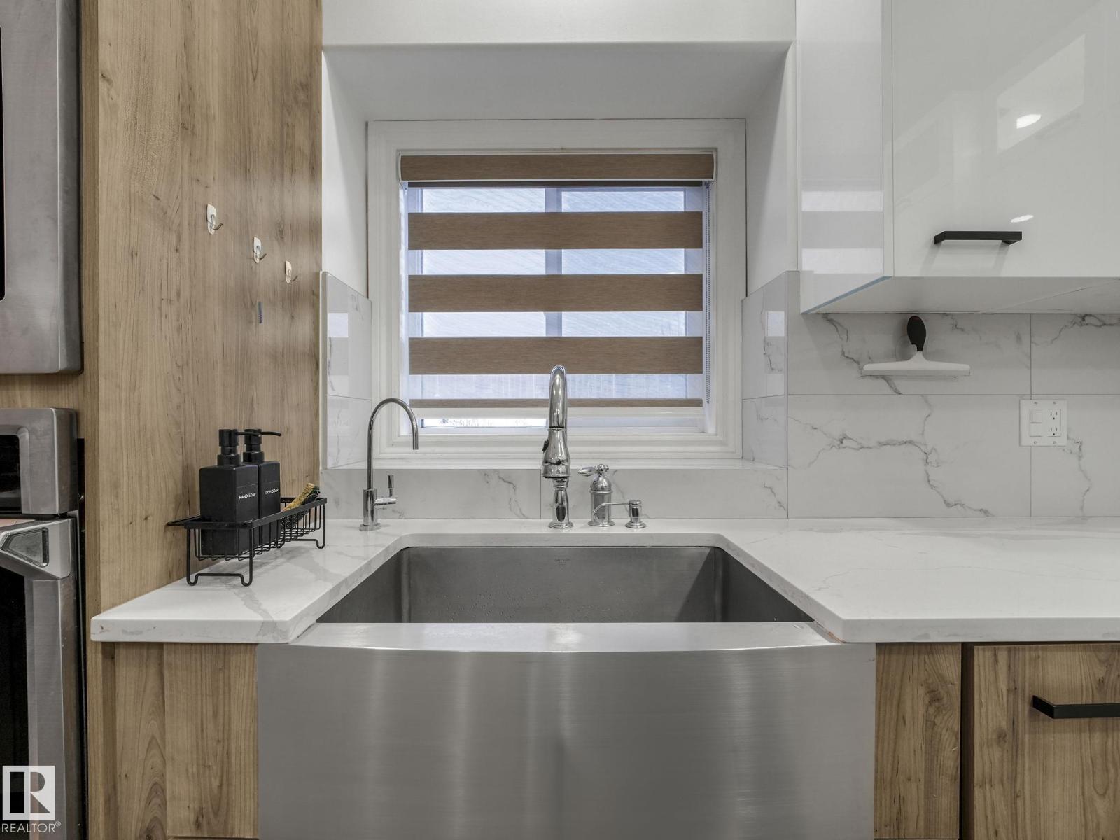 572 BUTTERWORTH WY NW, Edmonton