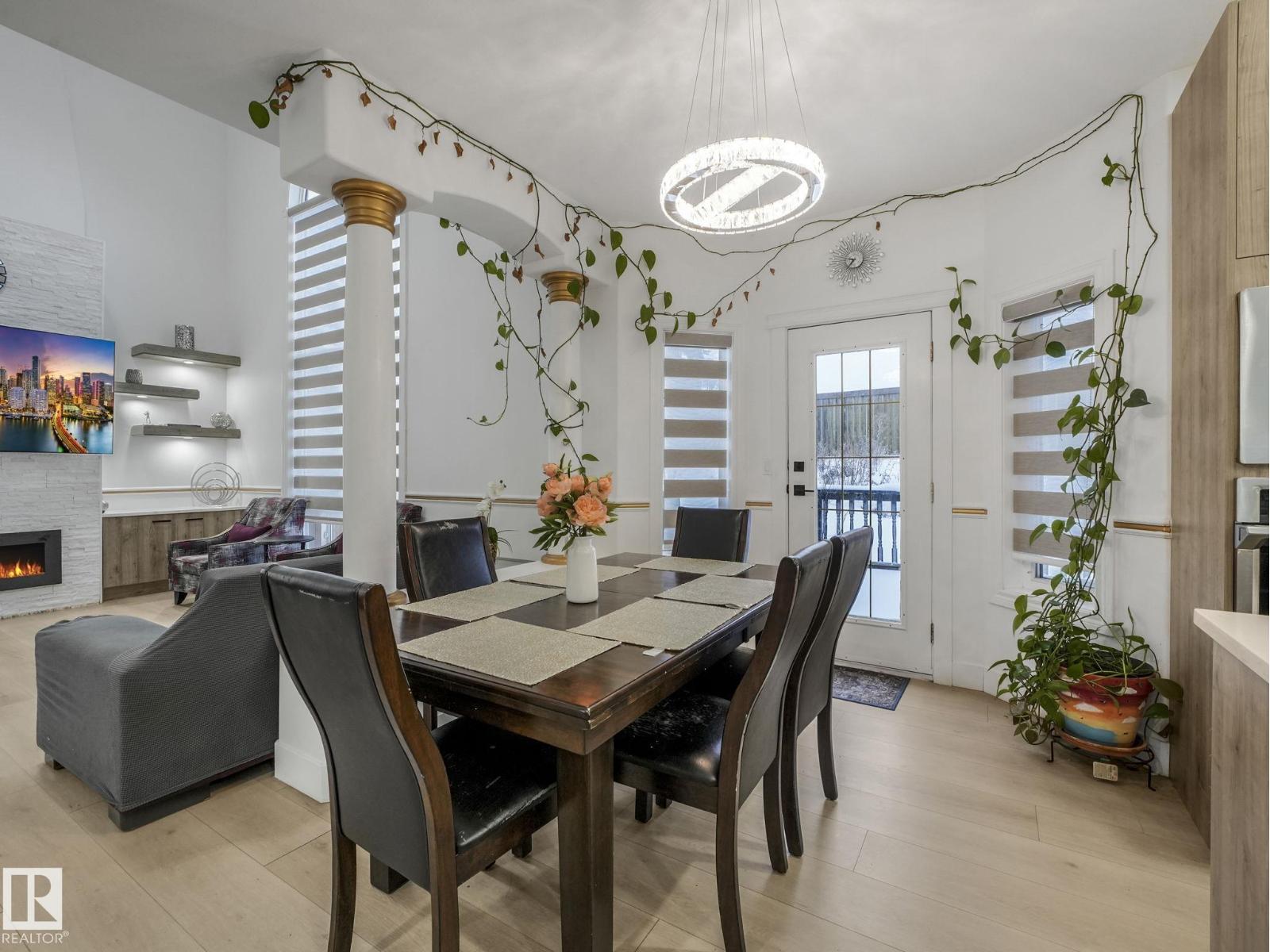 572 BUTTERWORTH WY NW, Edmonton