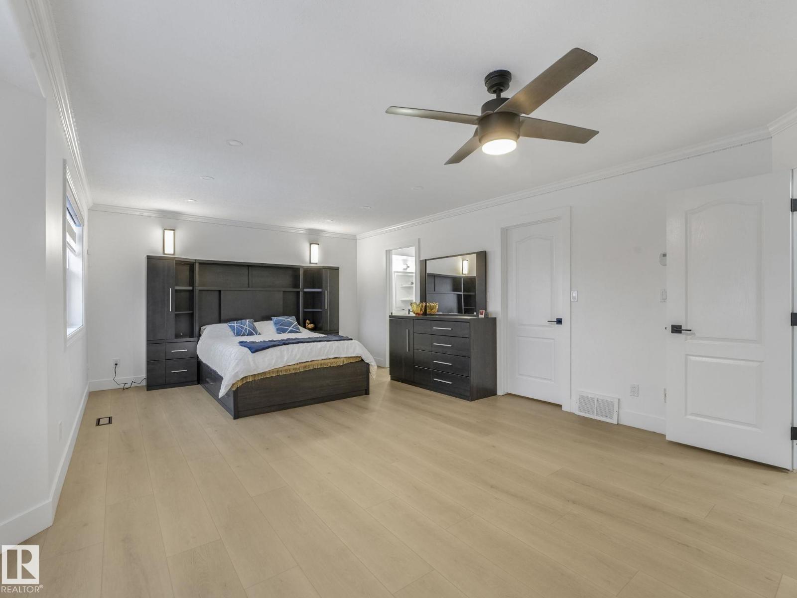 572 BUTTERWORTH WY NW, Edmonton