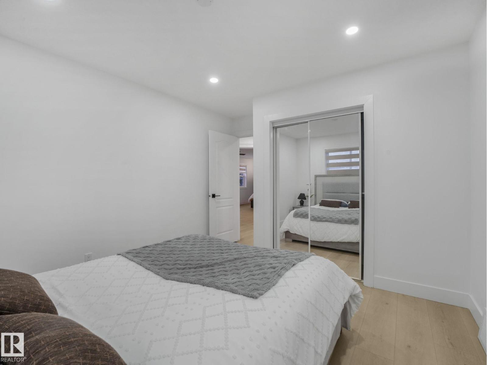 572 BUTTERWORTH WY NW, Edmonton