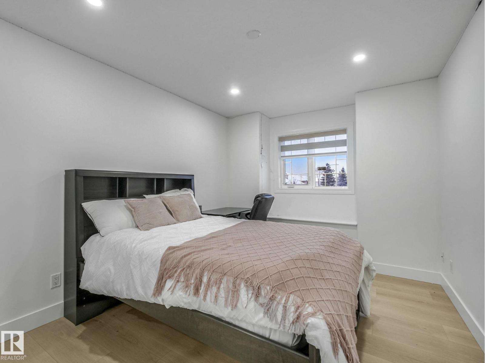 572 BUTTERWORTH WY NW, Edmonton