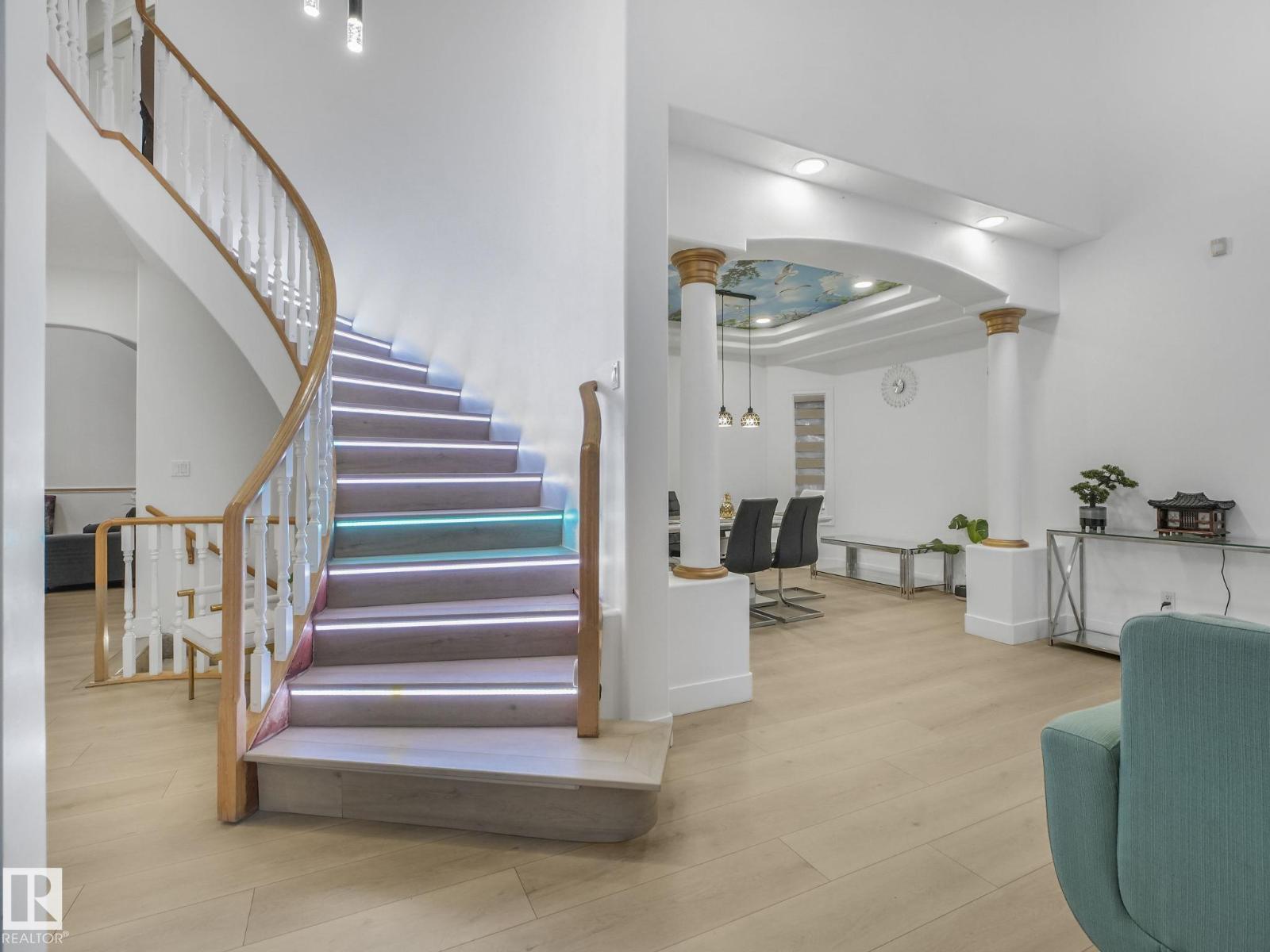 572 BUTTERWORTH WY NW, Edmonton