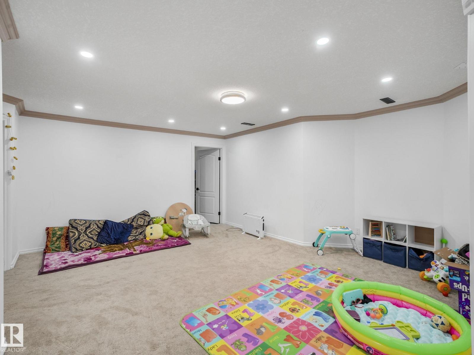 572 BUTTERWORTH WY NW, Edmonton