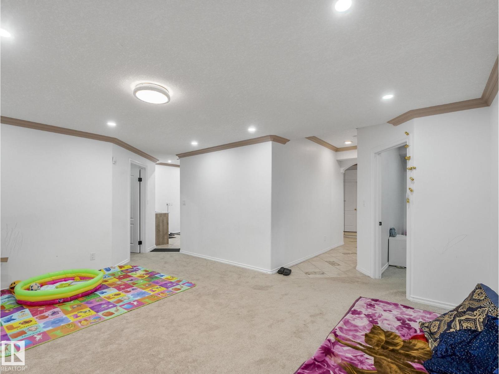 572 BUTTERWORTH WY NW, Edmonton