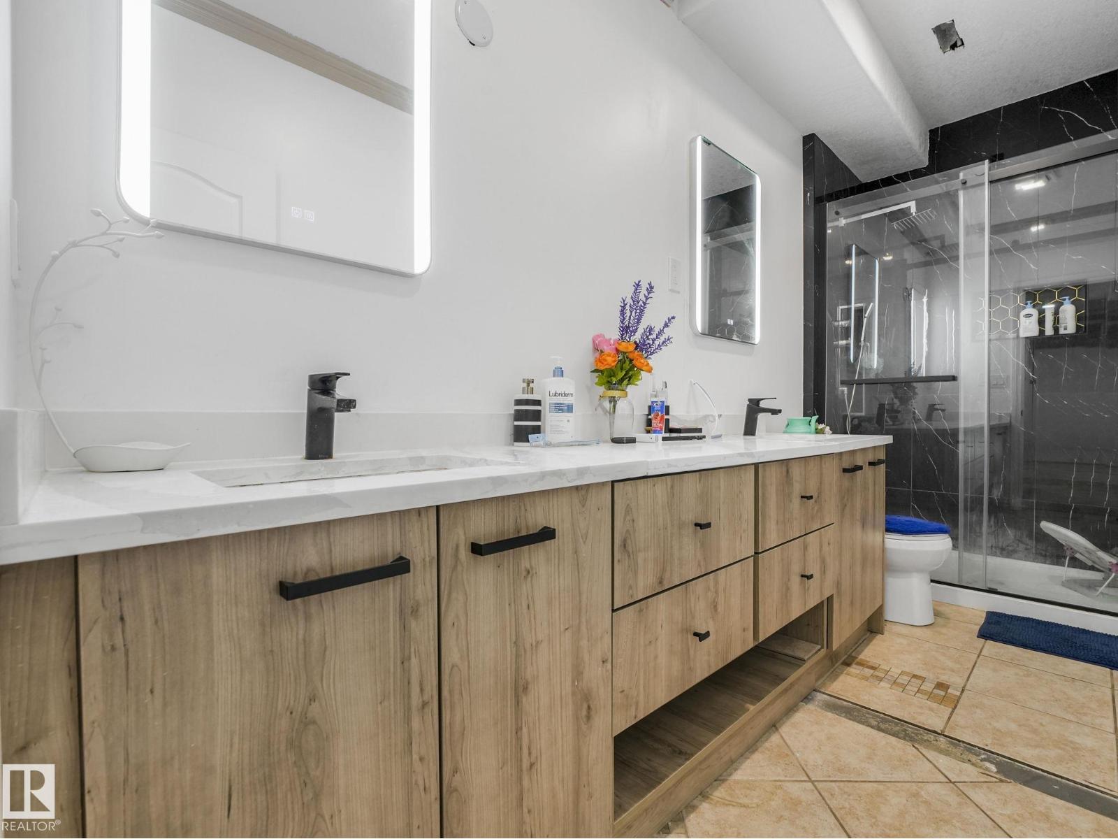 572 BUTTERWORTH WY NW, Edmonton