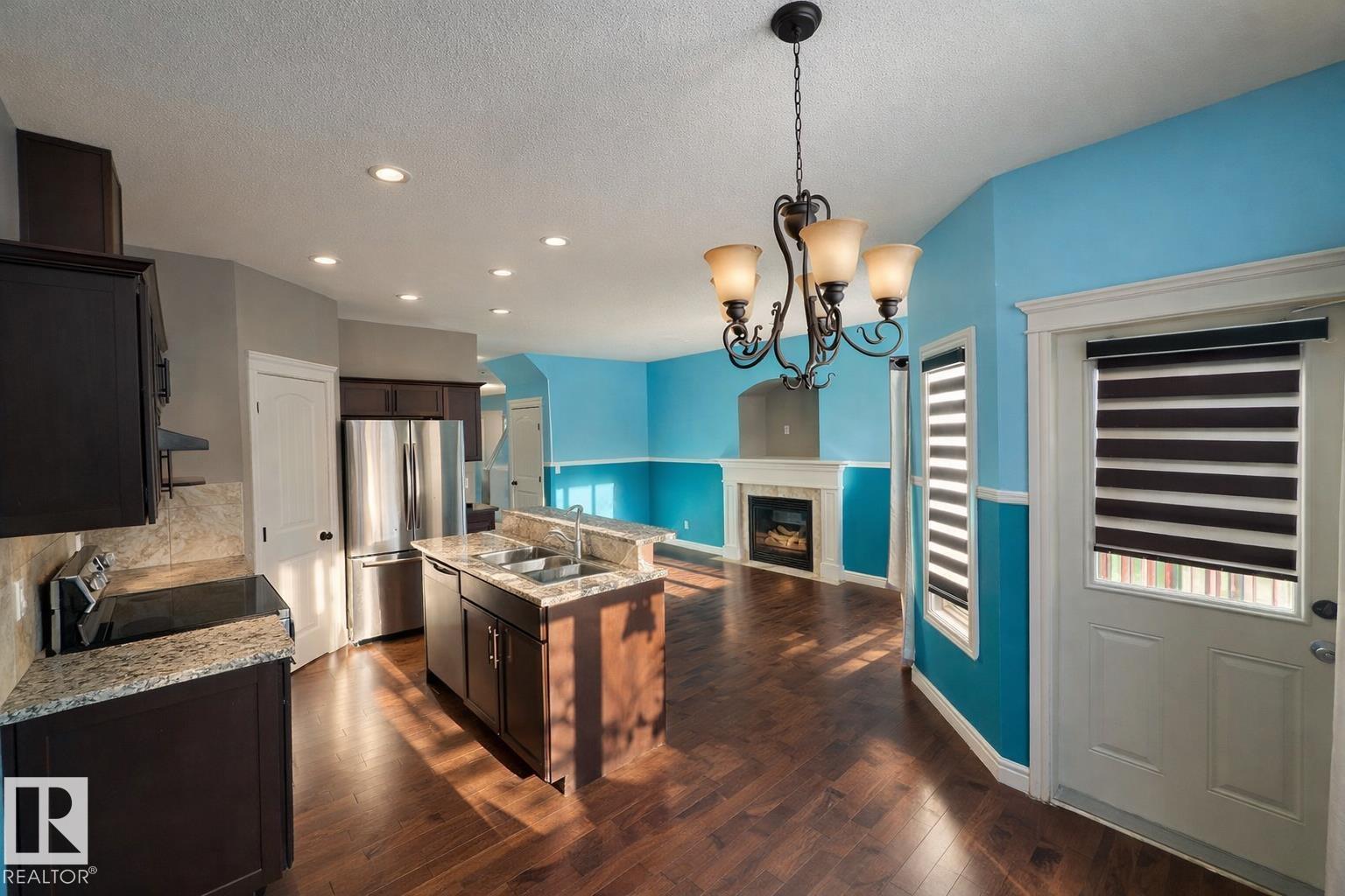 2825 16A AV NW, Edmonton