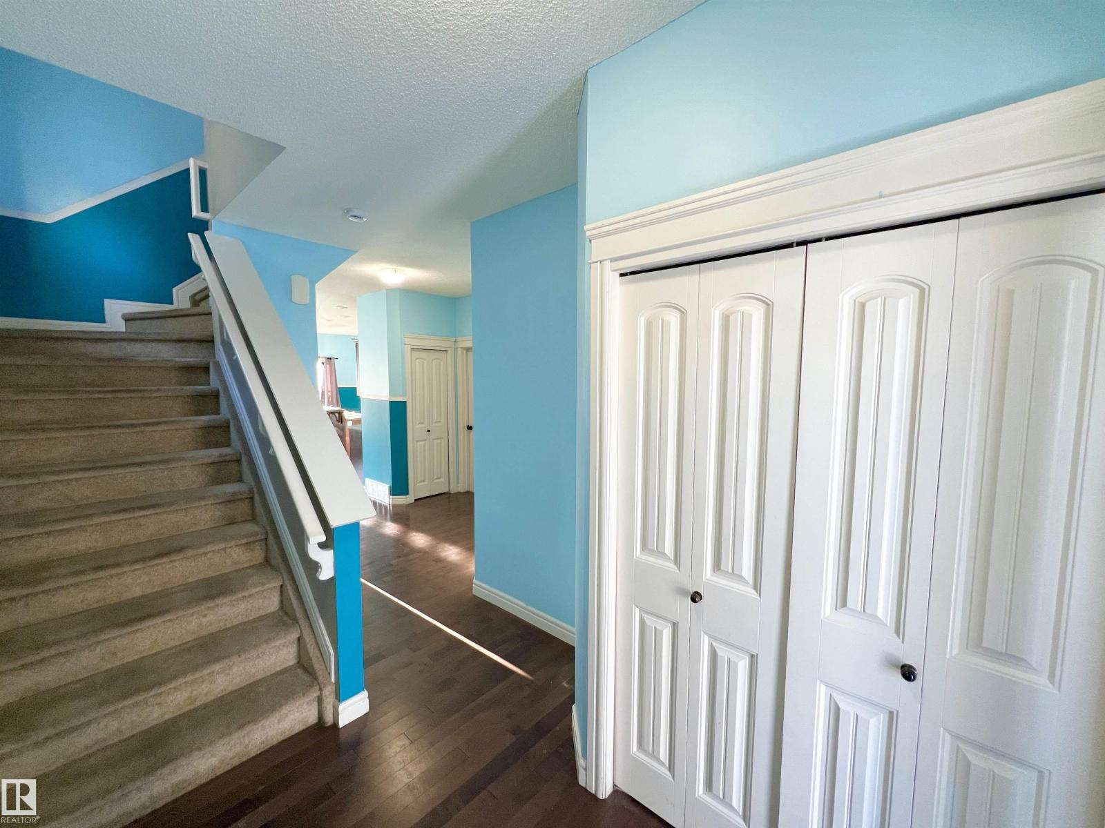 2825 16A AV NW, Edmonton