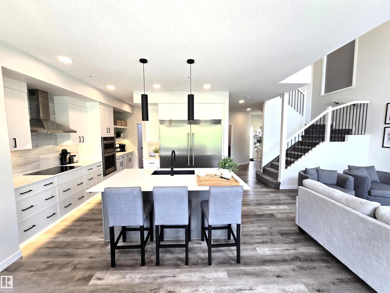 1663 ENRIGHT WY NW, Edmonton