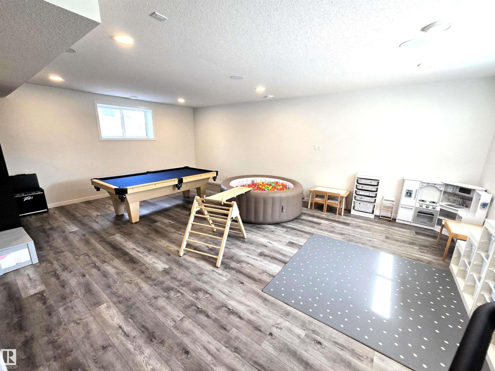 1663 ENRIGHT WY NW, Edmonton