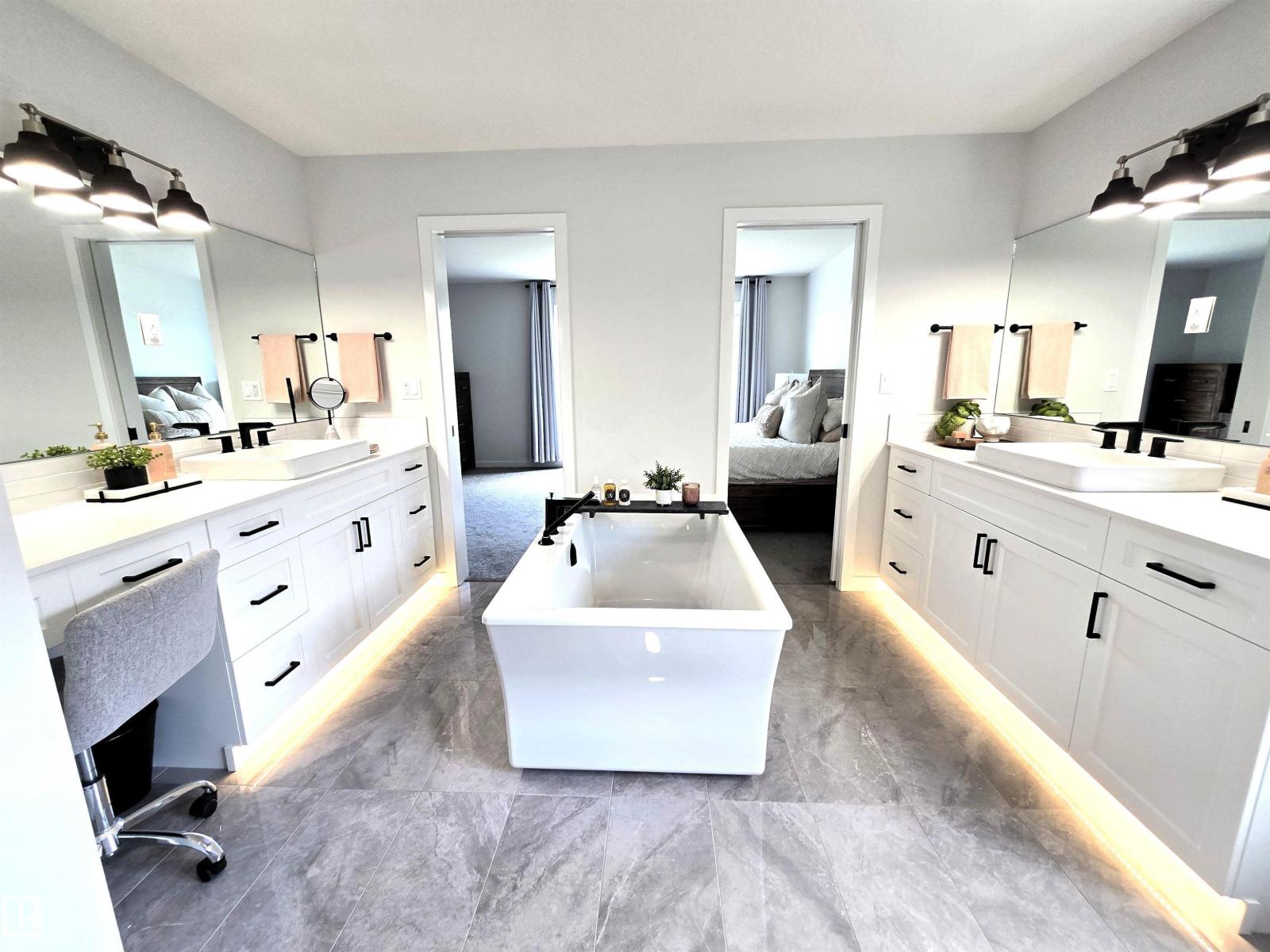 1663 ENRIGHT WY NW, Edmonton