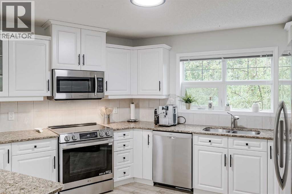 Single Family House for Sale in   Parkridge View SE Parkland Calgary 