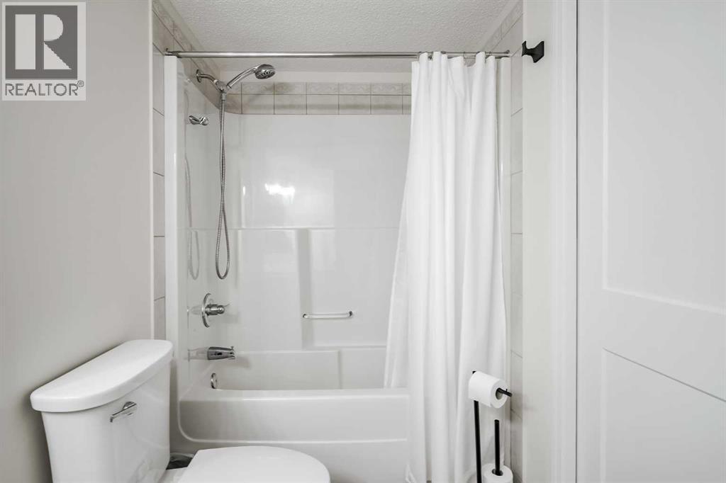 Single Family House for Sale in   Parkridge View SE Parkland Calgary 