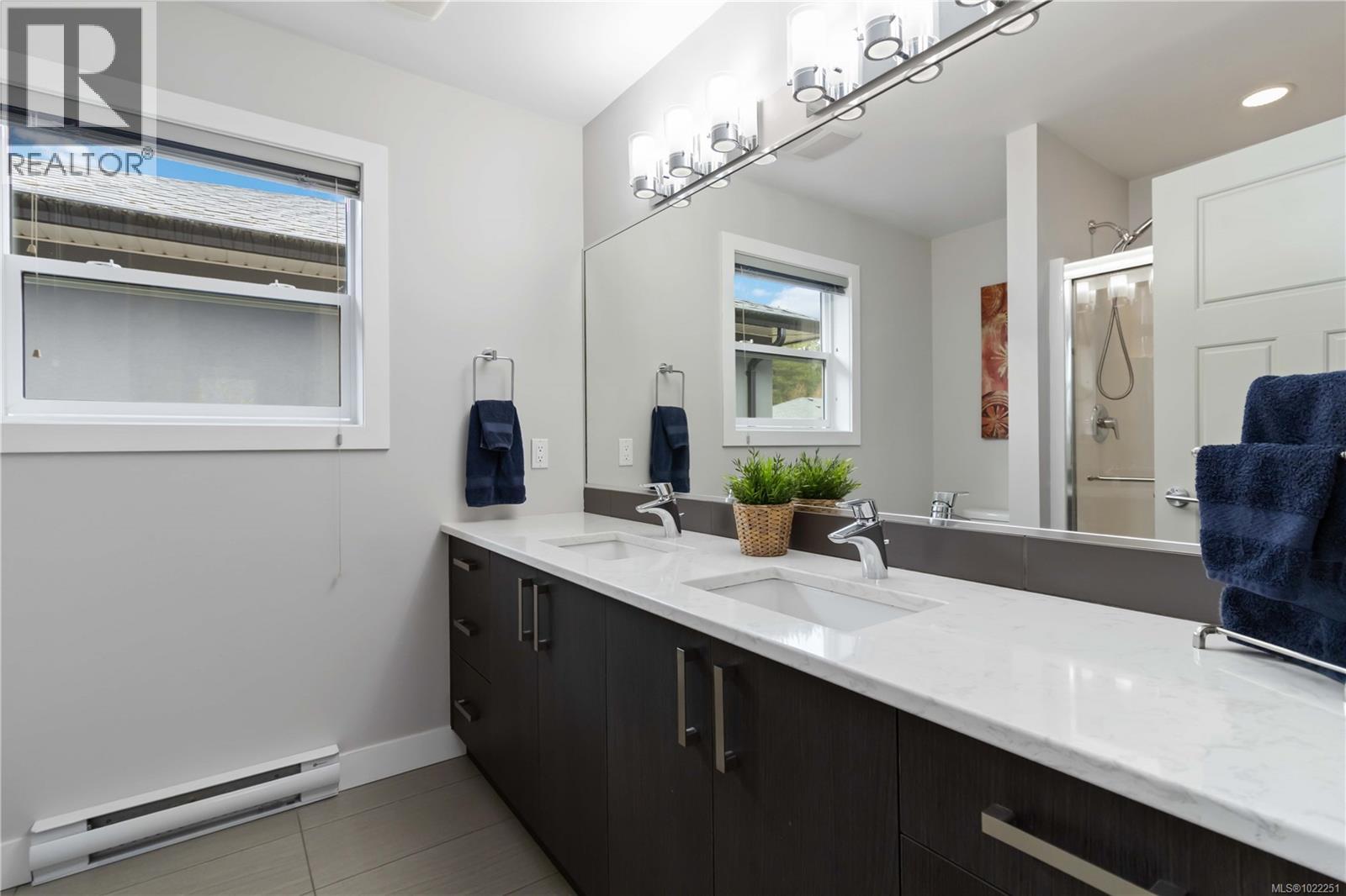 3499 Luxton Rd, Langford