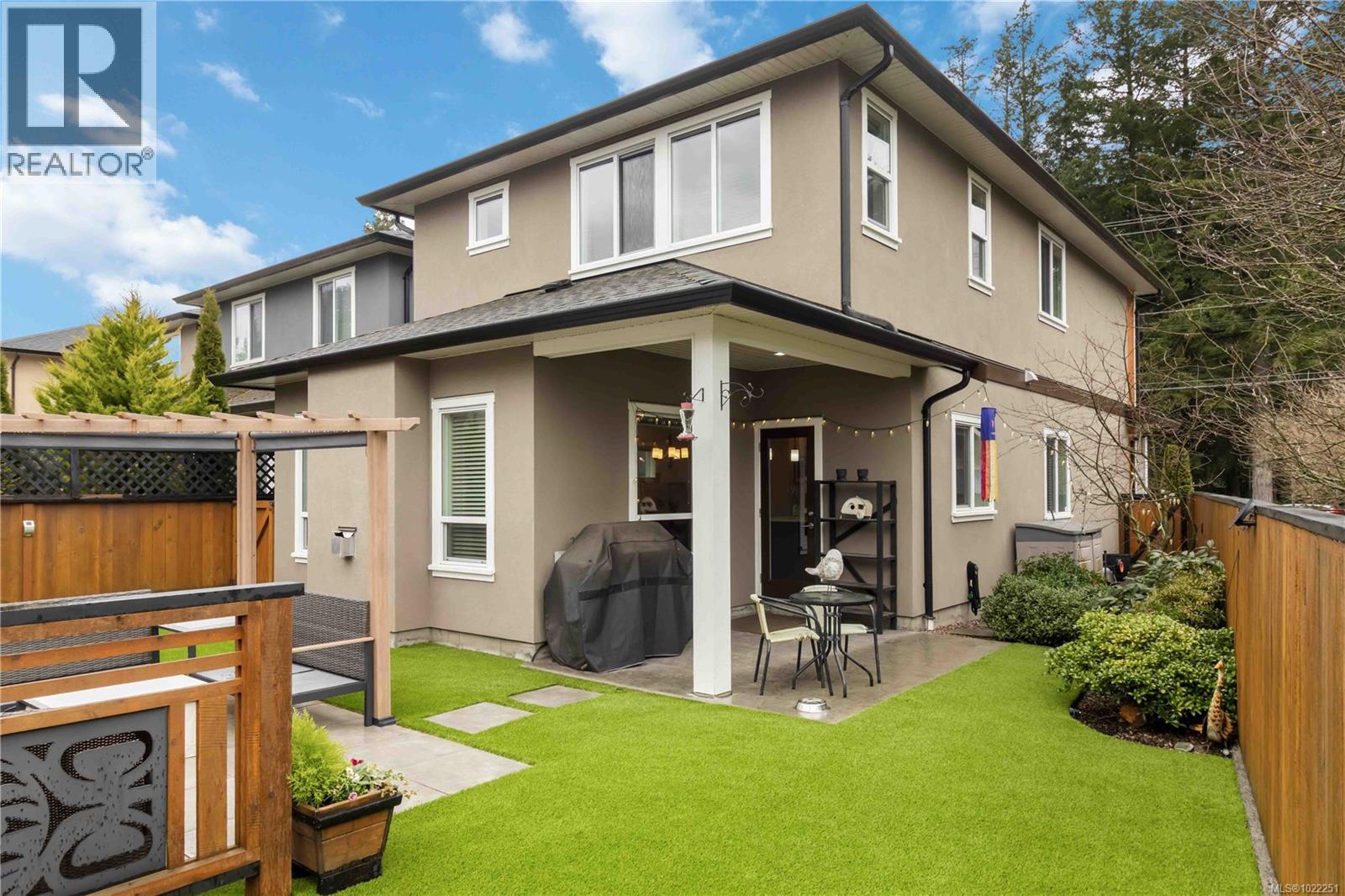 3499 Luxton Rd, Langford
