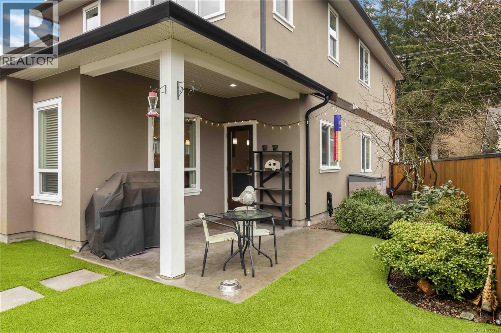 3499 Luxton Rd, Langford