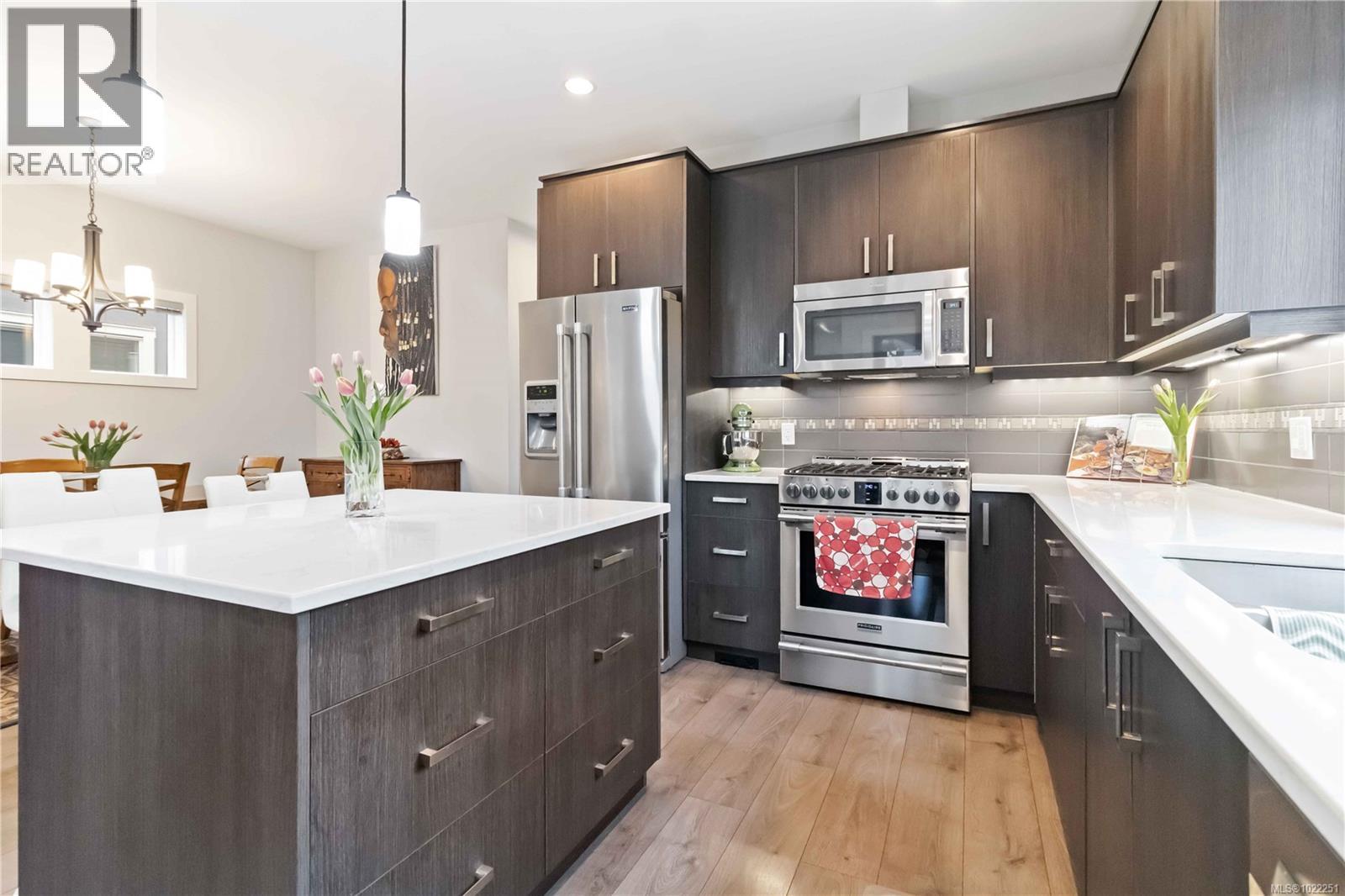 3499 Luxton Rd, Langford