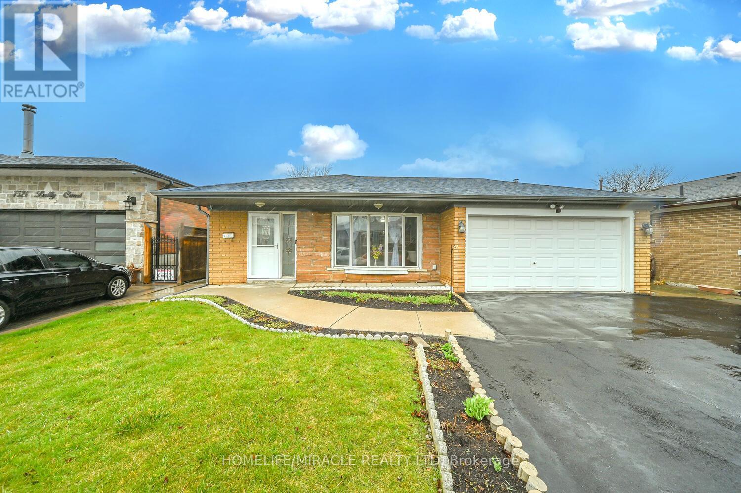 7517 LULLY COURT - Photo 3 of 47, Mississauga (Malton), Ontario