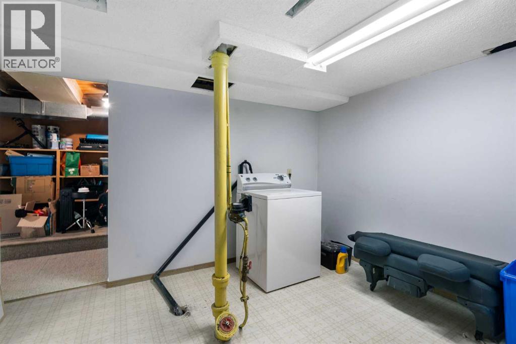 Single Family House Bungalow for Sale in   Avenue NW Montgomery Calgary 