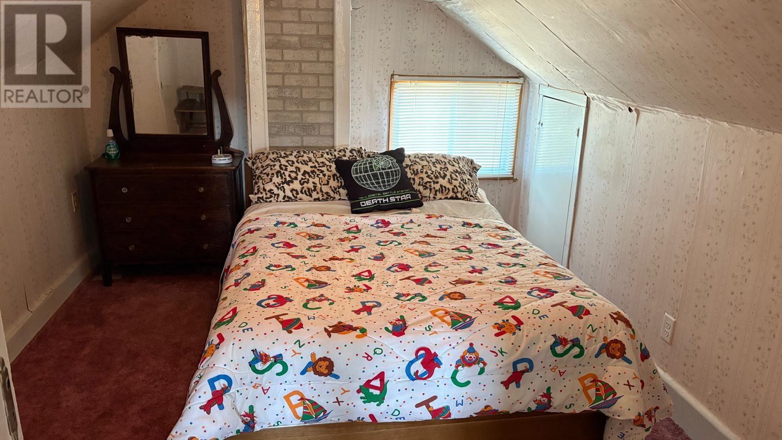 8 Oxfords Lane - 22