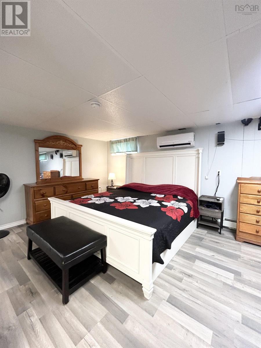 Property 20 of 37 of 8 Smith Avenue