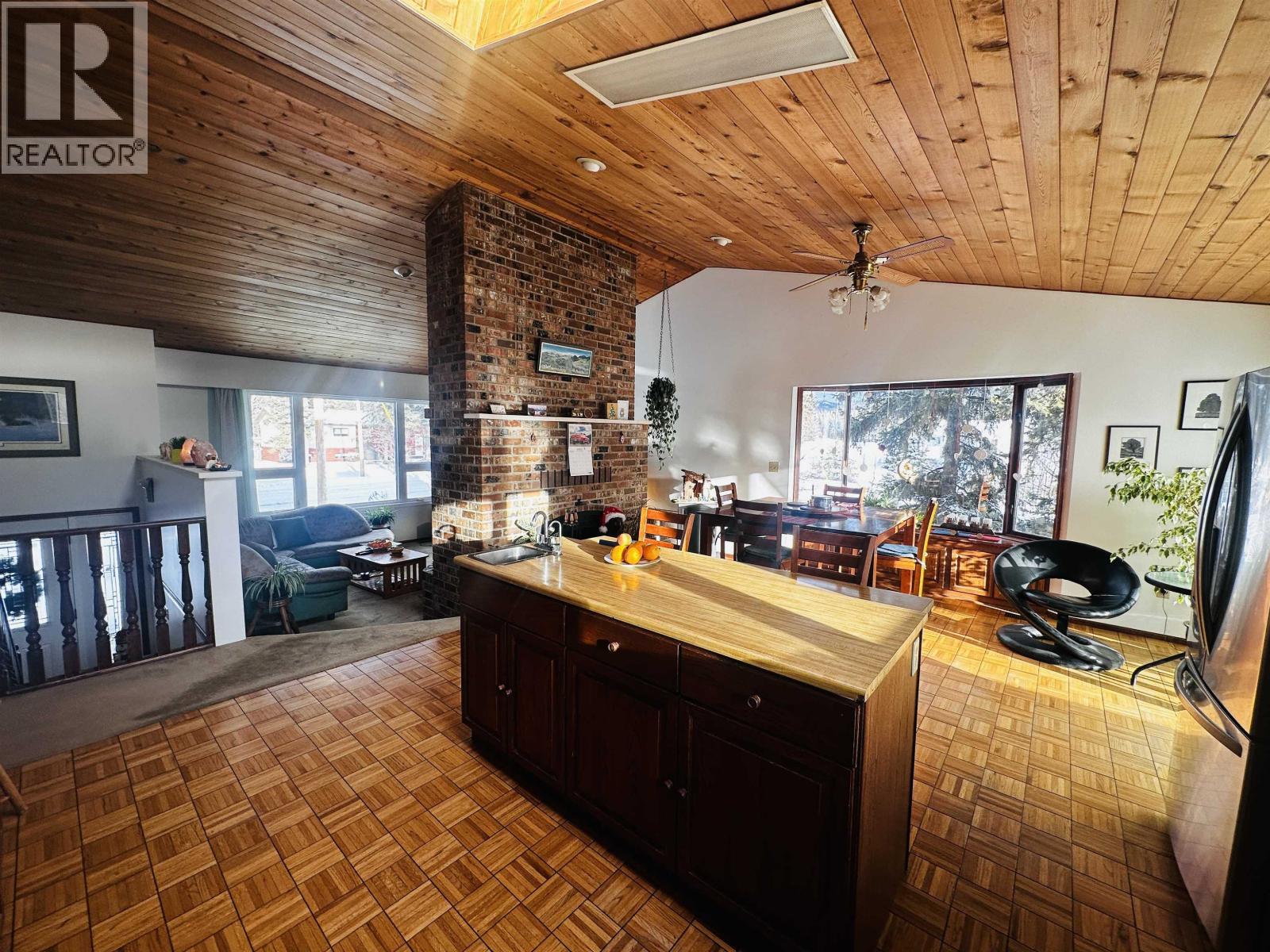 536 5TH Avenue, Burns Lake