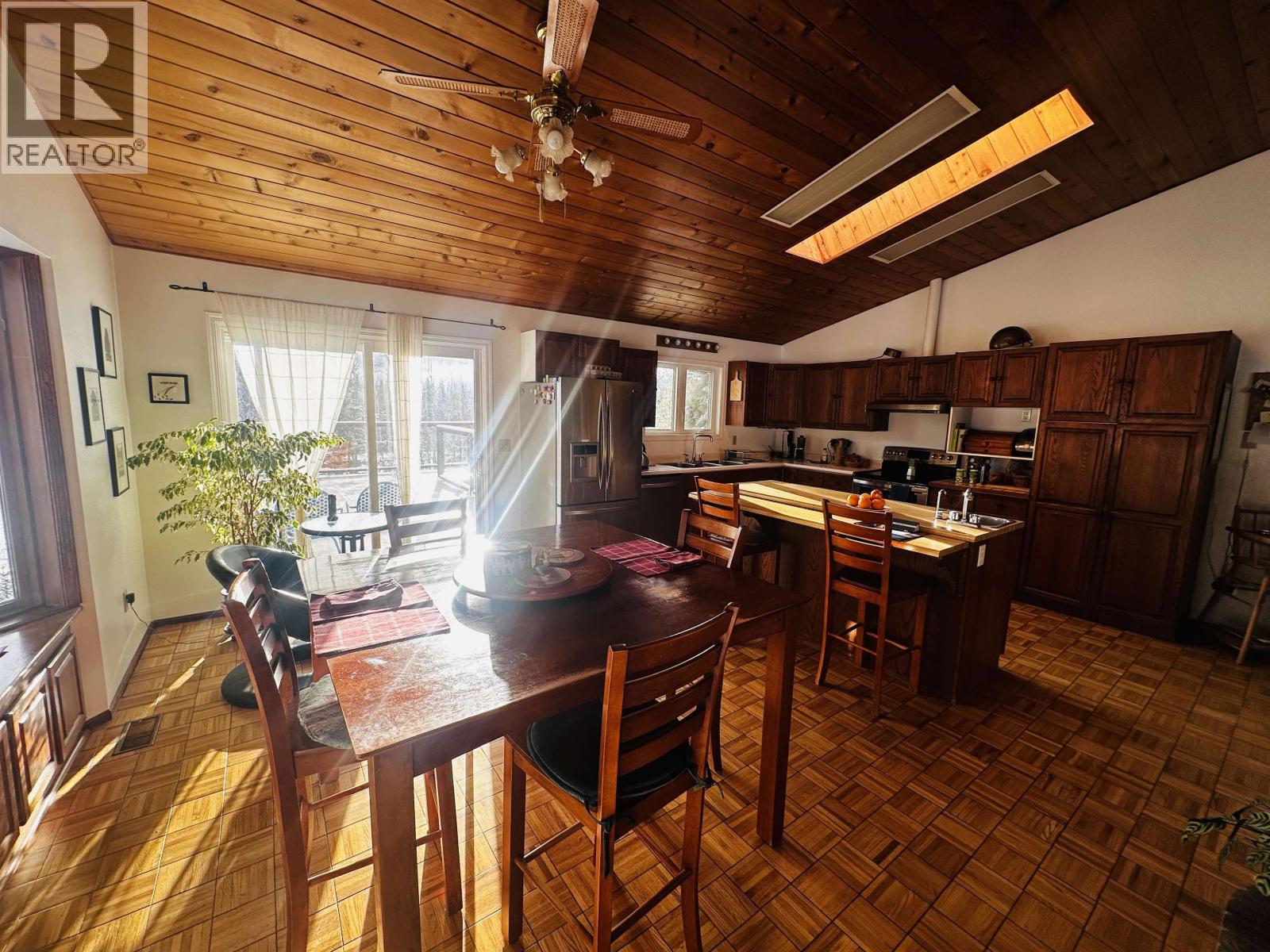 536 5TH Avenue, Burns Lake